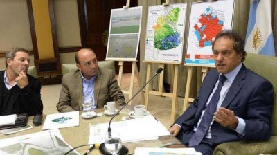 El campo se re�ne con Scioli y trae extensa lista de reclamos