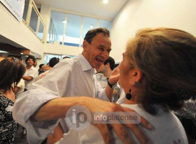 Acomod� a todos: Bruera nombr� a 170 asesores y 150 directores en la Municipalidad