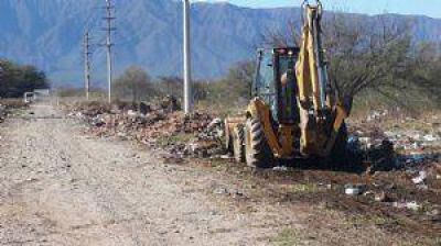 Operativo limpieza en micro basurales de Valle Viejo