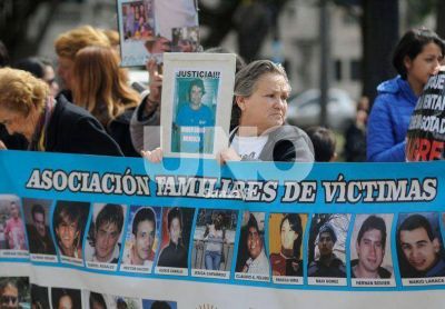 Santafesinos realizaron una pueblada pac�fica en reclamo de mayor seguridad y justicia