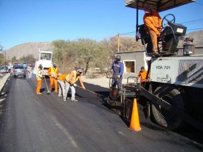 Anuncian la pavimentaci�n de la ruta Andalgal� - Bel�n