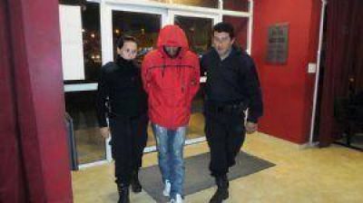 AHORA: El preso hospitalizado por tragarse una hoja de afeitar intent� escaparse y fue recapturado