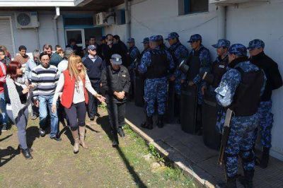 Denuncian injustificada militarizaci�n del hospital de Machagai por visita de A�da Ayala