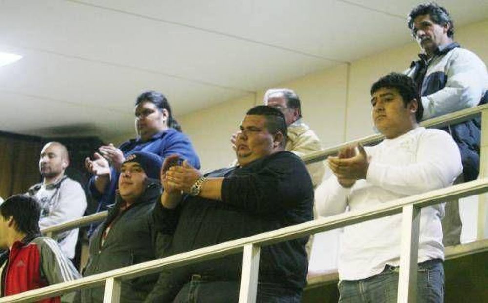 En rechazo a una ordenanza hablan de echar a patovicas