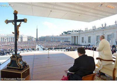 Testimonien con su vida a Jes�s: amor de Dios, que sana y perdona, pide el Papa al Meeting por la amistad entre los pueblos