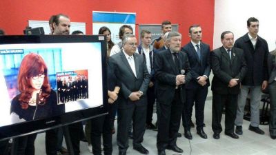 La presidenta Cristina Kirchner inaugur� por videoconferencia un edificio del Conicet