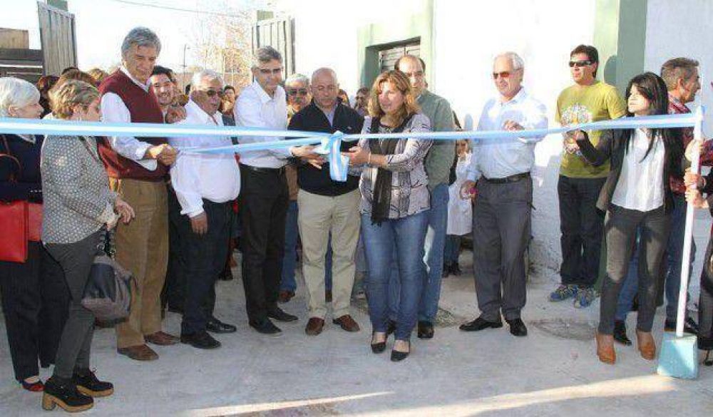 Inauguraron obras de refaccin en la Unin Vecinal de Villa San Damin