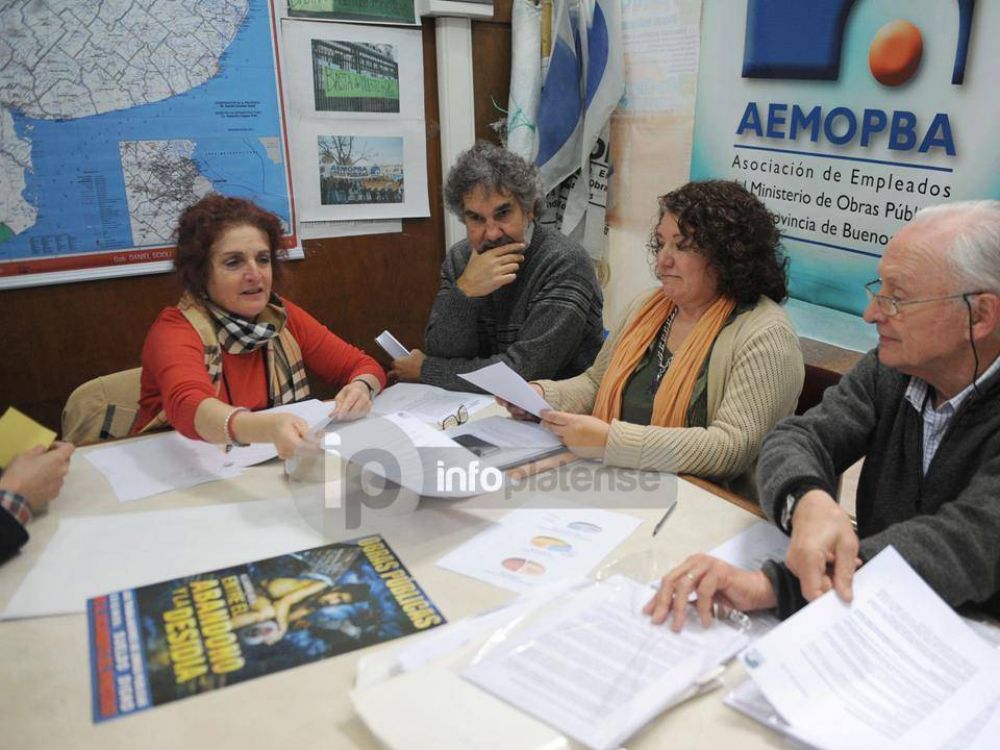 Inundados y empleados de Obras P�blicas exigen que se cumpla con las obras hidr�ulicas