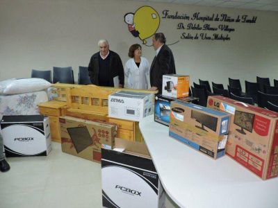 El Hospital de Ni�os recibi� una donaci�n de mobiliario