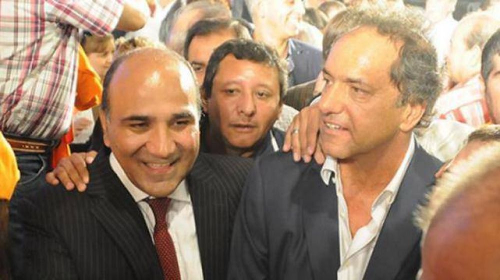 Scioli lleg� a la provincia para respaldar a Manzur