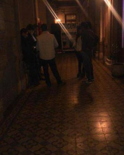 Alperovich se instal� en la Casa de Gobierno a la espera de los resultados