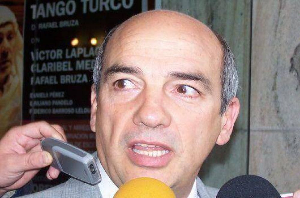 Segura "financieramente no estamos en condiciones de dar aumentos"  