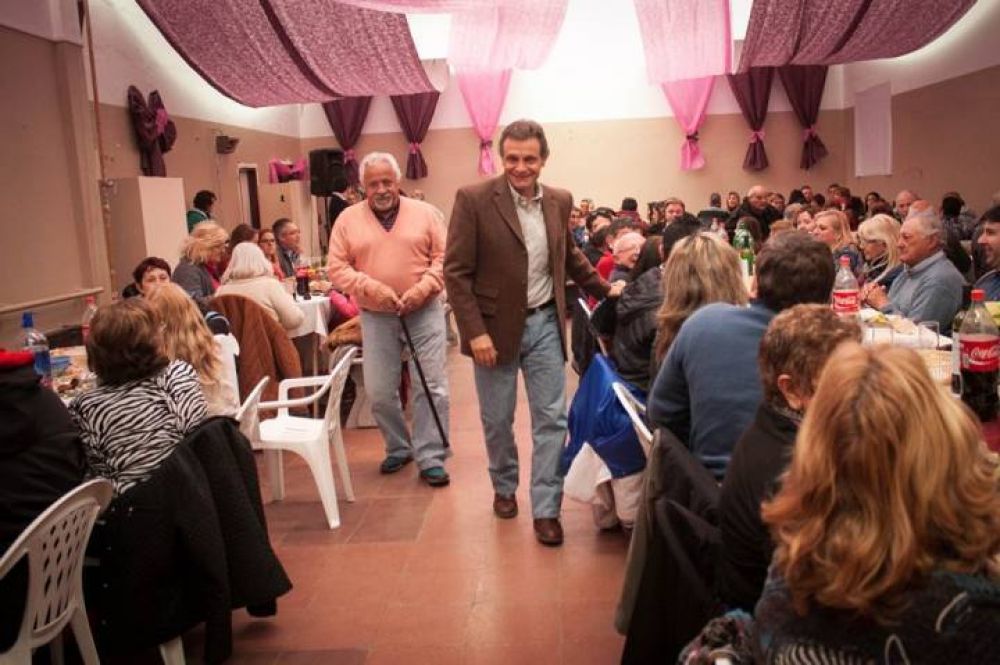 Pulti recorri� los barrios durante el fin de semana