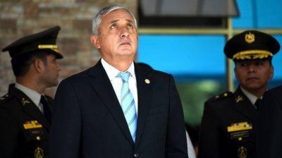 El presidente de Guatemala descart� renunciar por el caso de corrupci�n