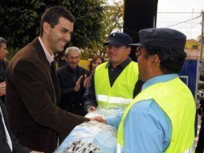 Urtubey entreg� equipamiento para Joaqu�n V. Gonz�lez.