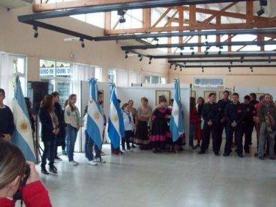 Evocaron a Luis Piedrabuena en Claromec�