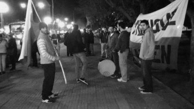 La Juventud Radical y una manifestaci�n por Ariel Vel�zquez