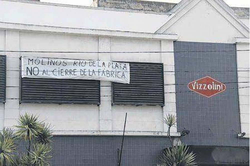 Tres Arroyos: 60 familias quedar�an en la calle