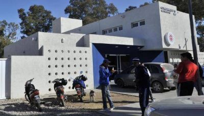 Har�n 23 postas policiales en barrios