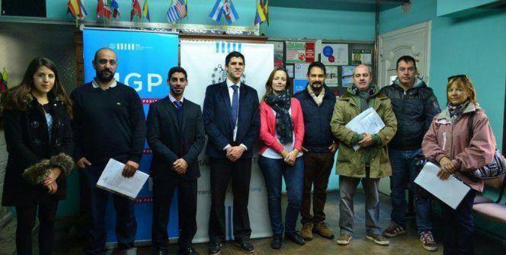 La direcci�n de ONG Municipal reconoci� a nuevas organizaciones civiles