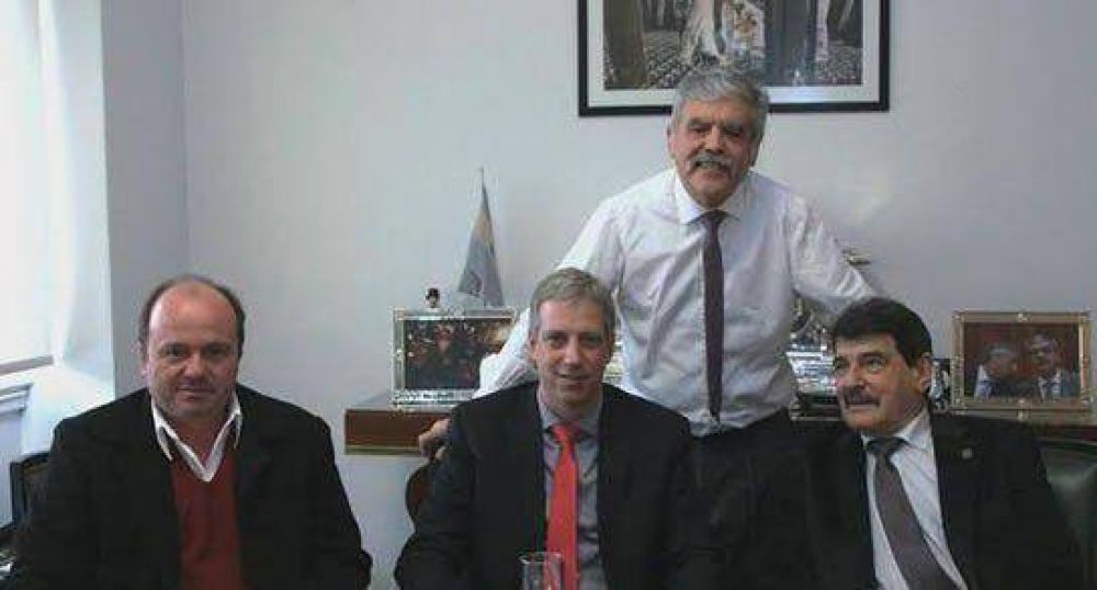 Scarp�n e integrantes de CORENOSA con De Vido