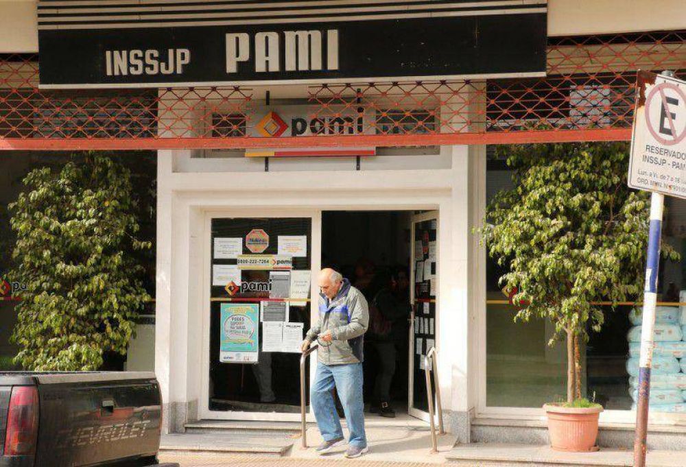 Acercamiento entre Pami y autoridades de la Clnica