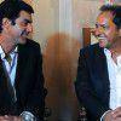 Scioli apela a Urtubey para contener al PJ y sumar votos independientes