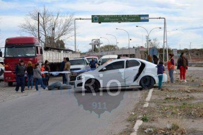 25 de Mayo: cortan una ruta por el reclamo de la Escuela 110