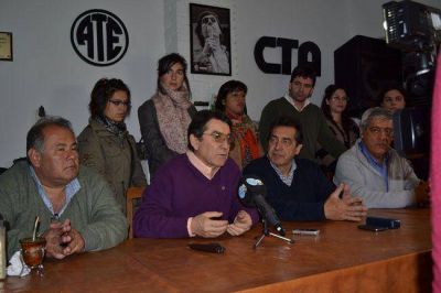 La conducci�n nacional de ATE de campa�a por Santa Rosa