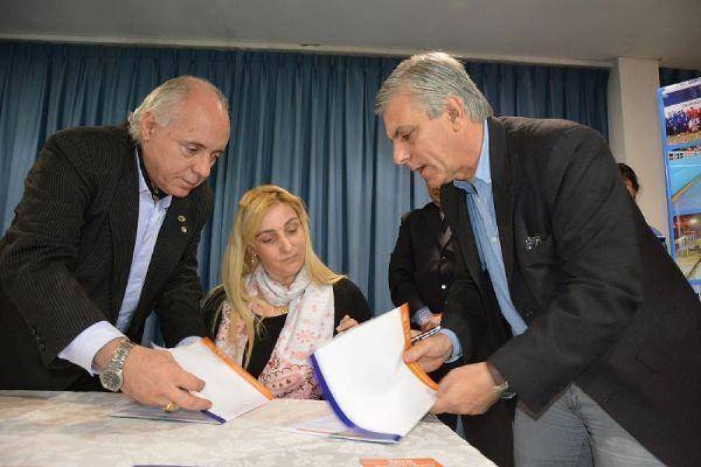La Municipalidad promueve pol�ticas de promoci�n y defensa de los Derechos Humanos