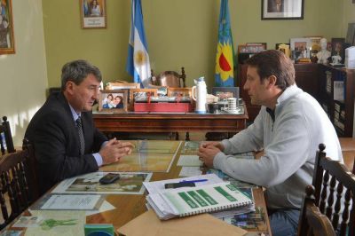 El intendente se reuni� con el director provincial de Educaci�n T�cnica