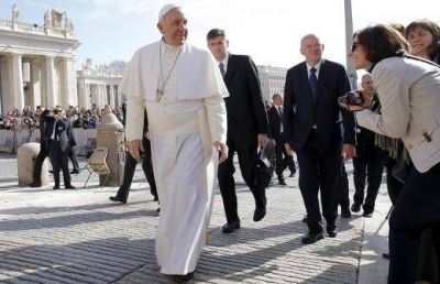 Te�logos y creyentes reclaman al Papa que permita comulgar a los divorciados vueltos a casar