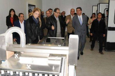 Capitanich y Giorgi habilitaron dos plantas industriales en S�enz Pe�a