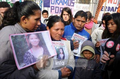 Familiares y amigos marcharon para pedir que se refuerce la b�squeda de Rut �vila