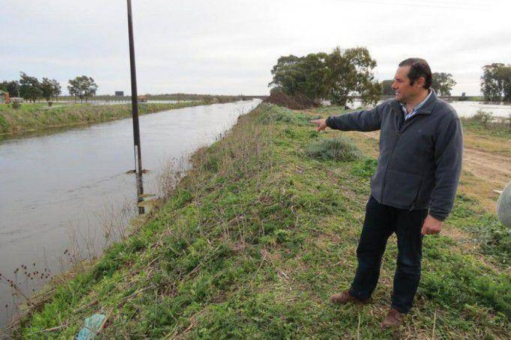 El Intendente indic� que el agua contin�a bajando