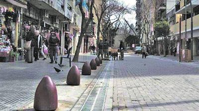El Barrio Chino se pone a punto para las peatonales