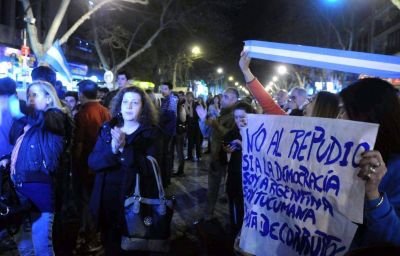 Escasa convocatoria para la marcha de repudio en Mendoza