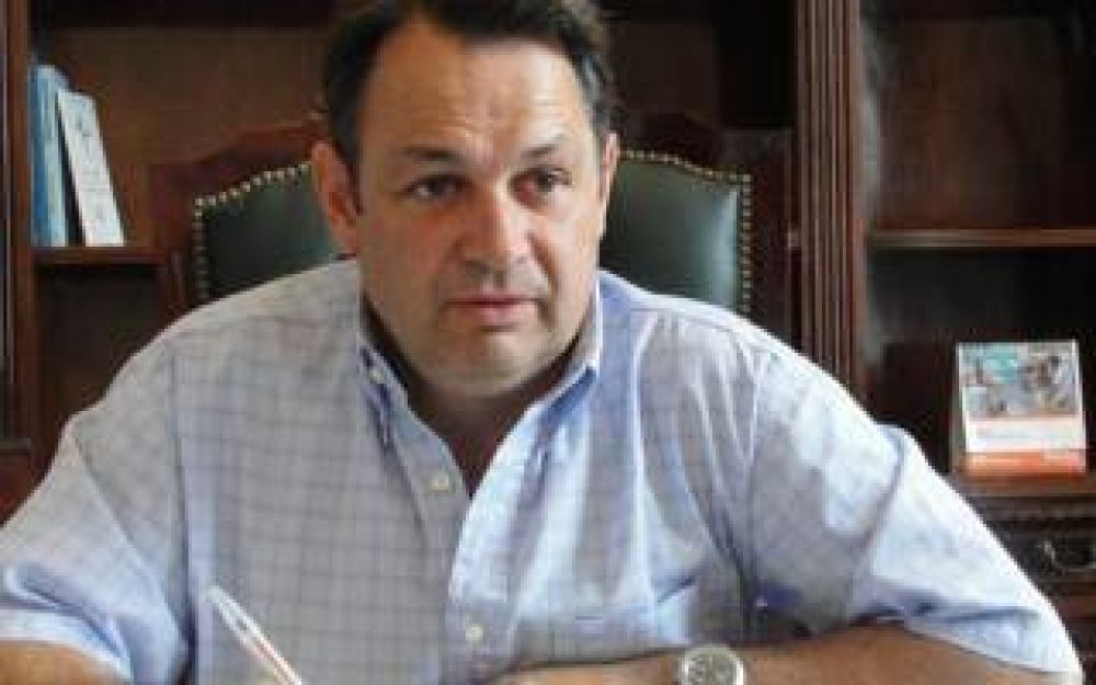 General Alvear: Por deuda de Provincia, el Municipio se hizo cargo del transporte escolar