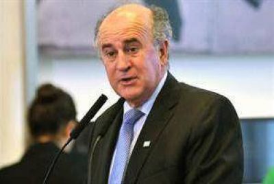 De Angeli no vot� a Parrilli