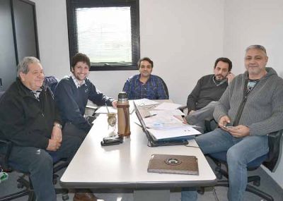 Importante empresa ultima detalles para su desembarco en la Zona Franca