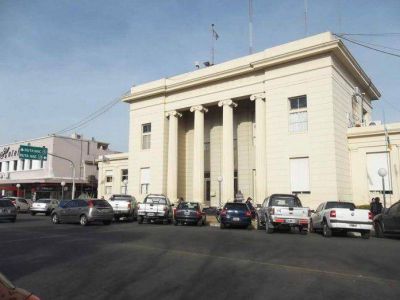 Un aumento salarial del 10 % para los municipales