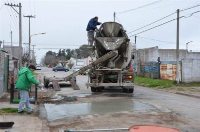 Comenz� un programa municipal de erradicaci�n de baches