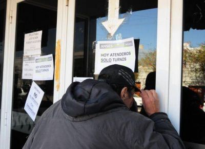 Anses: sigue restringida la atenci�n por una protesta