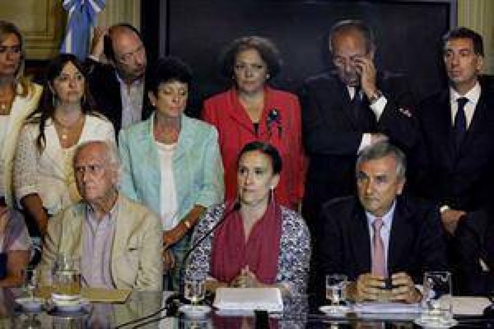 La oposici�n vuelve a mostrarse unida: ahora pide boleta �nica electr�nica