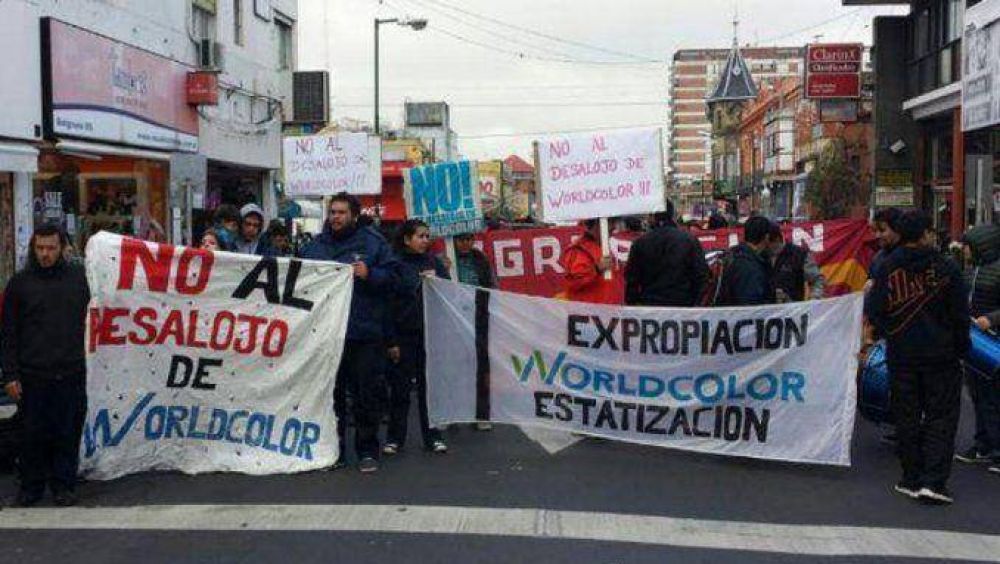 Trabajadores de una empresa gr�fica cortar�n Panamericana desde las 6