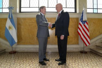 Antonio Bonfatti recibi� al embajador de EE.UU.