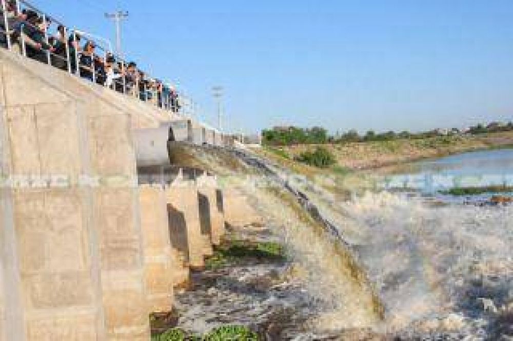 Nueva estaci�n de bombeo en la laguna Avalos y primera etapa de desag�es