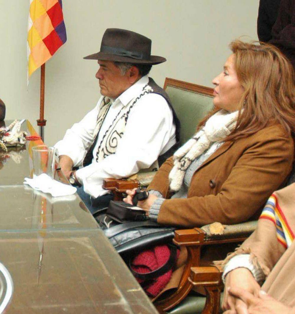 El intendente Guti�rrez viaj� a Tucum�n para reclamar la libertad del cacique Chaile