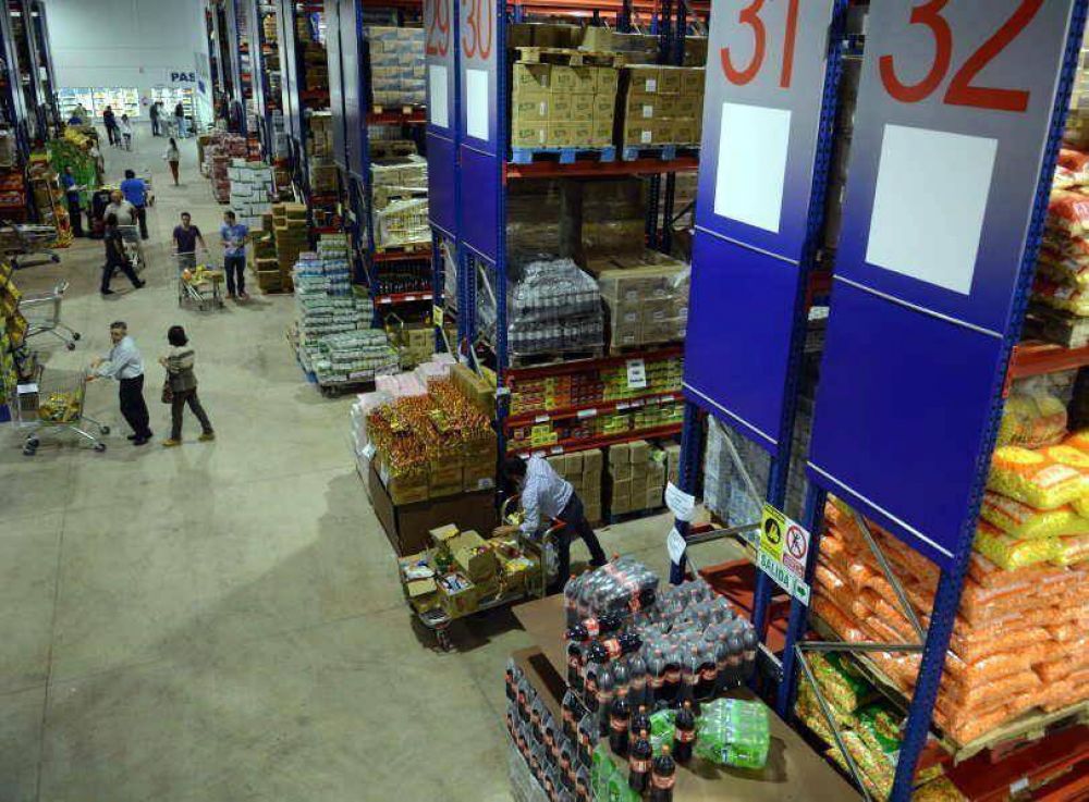 Con ofertas por cantidad, los s�per buscan competir con los mayoristas