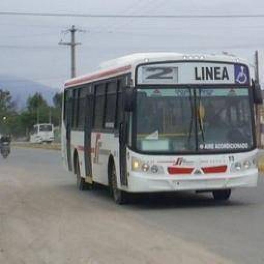 Concejales aprueban suba de tarifas en colectivos, taxis y remises